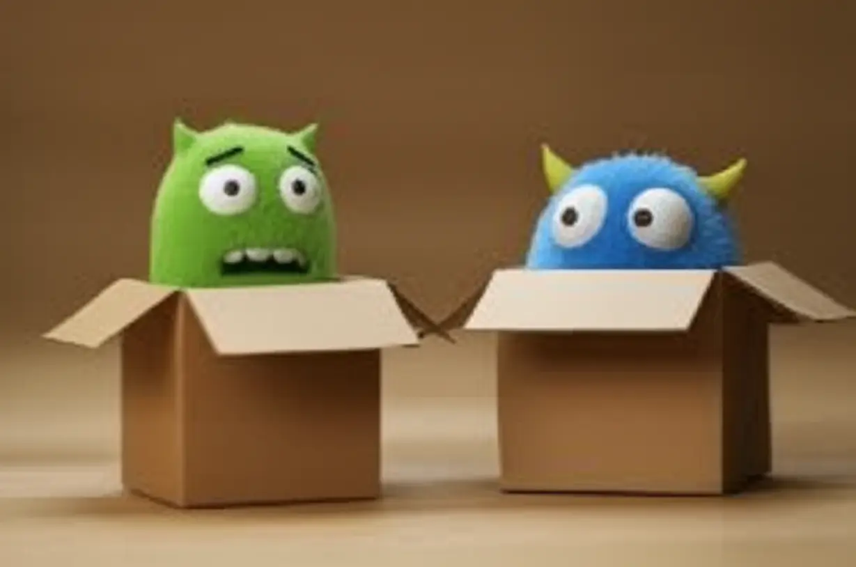 작은-걱정-괴물이-한-상자에서-나와-다른-상자로-이동하는-모습,-불안-증상-대체-현상-표현.