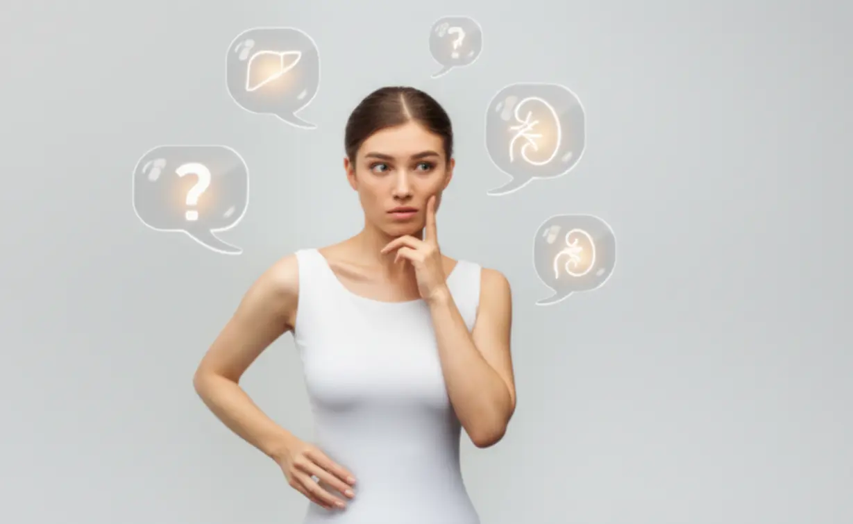 여성이-옆구리-통증에-의아해하며-간,-담낭,-신장-아이콘이-떠오른-모습